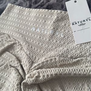 Large Textured Lounge Leggings. Naturyl by Niykee Heaton NBK.  NWT New With Tags